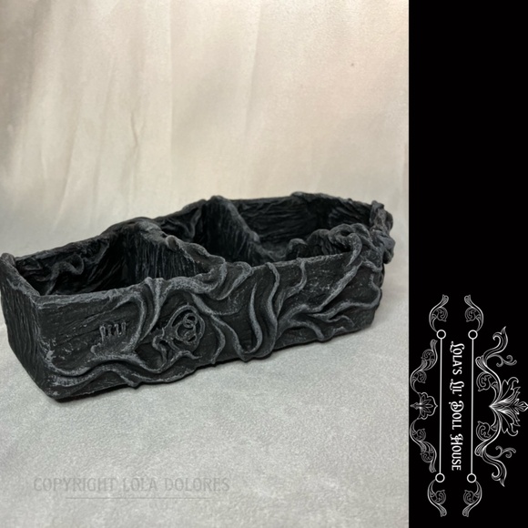 Gothic Coffin Shelf Decor Ornament Snake Occult Halloween Nightmare - Picture 7 of 14